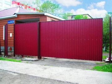 Откатные ворота DoorHan Бордовые